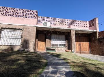 Casa de 4 ambientes, Tigre · Venta de Casa a Reciclar con Depto en P. a