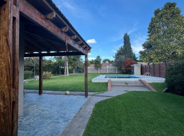 Casa de 6 ambientes, Bahía Blanca · Barrio Patagonia - Hueque 200