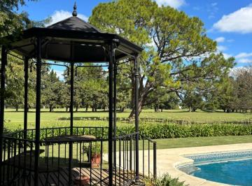 Casa de 6 ambientes, Pilar · La Mejor Vista Al Golf. *manes Propiedades*