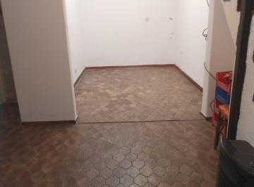 PH de 4 ambientes, Barracas · PH 4 Amb. en 2 Plantas. Cocina. 2 Baños. Patio. Parrilla. Terraza.