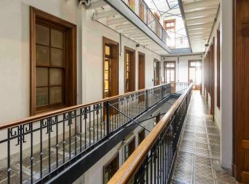 Oficina comercial de 17 ambientes, Monserrat · Alquiler en Edificio Histórico en Monserrat – Ideal Oficinas o Uso Institucional