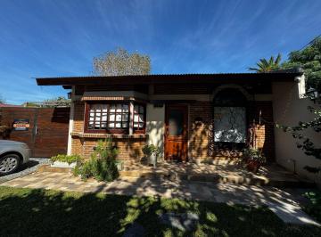 Casa · 105m² · 6 Ambientes · 1 Cochera · Casa en Venta - 5 Ambientes en Santa Teresita