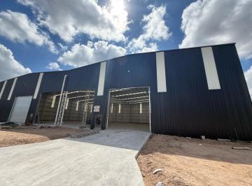 Depósito · 1800m² · Alquiler de Nave Industrial con Oficinas en Pim²