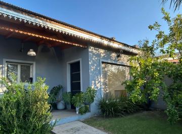 Casa de 4 ambientes, Tigre · Casa