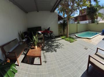 Casa · 146m² · 4 Ambientes · 2 Cocheras · Casa Tipo PH 4 Amb con Pileta
