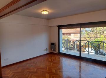 Departamento de 3 ambientes, San Isidro · Hermoso Depto Tres Ambientes Al Frente con Balcon y Patio