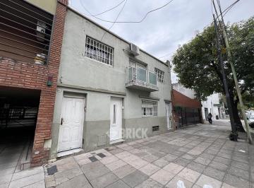 PH · 48m² · 3 Ambientes · PH en Trelles Al 2400 - 73 m² Impecable Terraza Patio