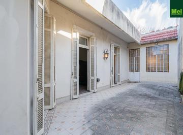 Local comercial · 331m² · 5 Ambientes · Alquiler - Casa Alquiler Comercial