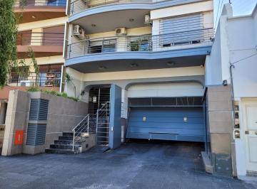 Departamento de 3 ambientes, Avellaneda · 3 Ambientes con Cochera en Edificio de Categoría Sobre Av Mitre Al 6000