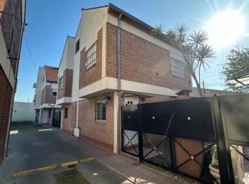 Casa · 100m² · 3 Ambientes · 1 Cochera · Alquiler Duplex 4 Amb Cochera y Patio Munro