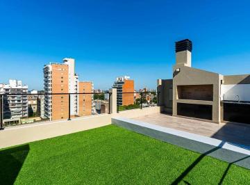 Imagen 1 - Piso exclusivo de 2 dormitorios con balcón, quincho y vista parcial al río en Alem y Av. Pellegrini. - · Piso Exclusivo de 2 Dorm. con Balcón, Quincho y Vista Parcial Al Río en Alem y Av Pellegrini.
