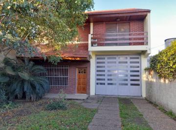 Casa · 336m² · 4 Ambientes · 3 Cocheras · Venta Casa 4 Amb con Gran Galpón con Foza en Moron