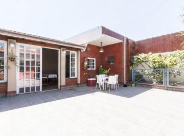 Casa · 120m² · 5 Ambientes · 2 Cocheras · Venta Casa 5 Amb. - Lanús - Apto Crédito