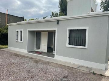 Casa · 125m² · 4 Ambientes · 2 Cocheras · Casa Familiar y Departamento en Chacras de Coria
