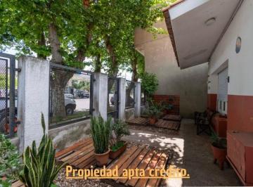Casa · 190m² · 2 Ambientes · Casa en Venta Granadero Baigorria 2 Dorm.