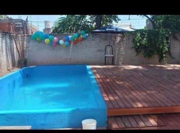 Casa · 80m² · 3 Ambientes · 1 Cochera · Se Vende Casa 3 Ambientes con Pileta