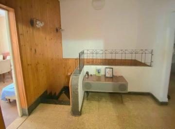 PH · 184m² · 4 Ambientes · Venta Casa en PH de Dos Dorm. - Arroyito