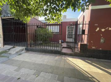 Casa · 105m² · 5 Ambientes · 1 Cochera · Venta Casa a Refaccionar en Alberdi