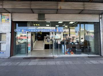 Local comercial · 682m² · Local en 2 Plantas 721 m² Ascensor Baños Patio