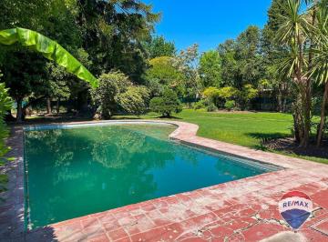 Quinta vacacional · 40m² · 1 Dormitorio · 1 Cochera · Quinta con Casa 2 Ambientes en Burzaco B°corimayo