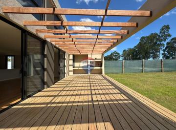 Casa · 135m² · 5 Ambientes · 2 Cocheras · Alquiler Casa Huertas de Los Horneros