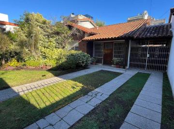 Casa · 153m² · 3 Ambientes · 2 Cocheras · Venta de Casa 3 Ambts Martín Coronado Apto Credito