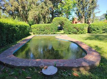 Quinta vacacional · 75m² · 2 Dormitorios · 1 Cochera · Venta Casa Quinta 1844 m² Pileta Gral. Rodriguez