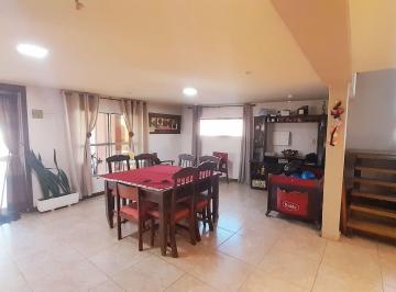 Casa · 300m² · 8 Ambientes · Hermosa Casa a La Venta en Guaymallén