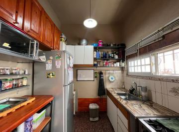 Casa · 70m² · 3 Ambientes · 1 Cochera · Cotagaita 1030, Wilde ¡Casa de 3 Ambientes en Lote Propio a La Venta!