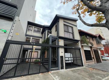 Casa · 202m² · 6 Ambientes · 2 Cocheras · Dos Duplex en Lote Propio a La Venta en Wilde Centro