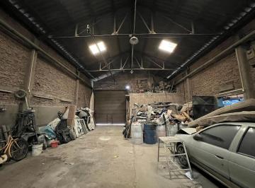Bodega-Galpón · 385m² · Galpón a La Venta en Quilmes