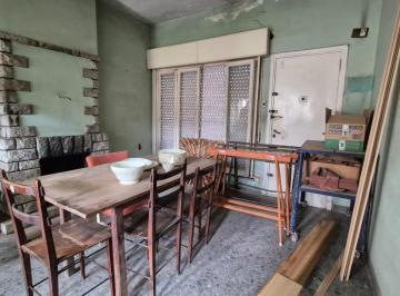Casa · 52m² · 2 Ambientes · Casa Dos Ambientes a Reciclar en Venta en Villa Dominico