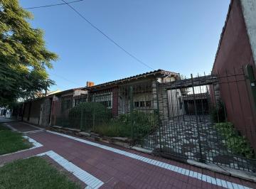 Casa · 3 Ambientes · 1 Cochera · Casa en Venta en Wilde