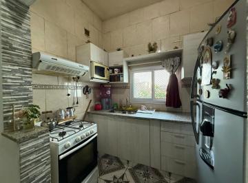 PH · 56m² · 3 Ambientes · PH de Tres Ambientes a La Venta en Wilde