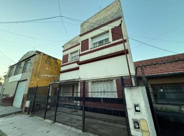 Casa · 161m² · 6 Ambientes · Casa en Dos Plantas Doble Propiedad a La Venta en Wilde
