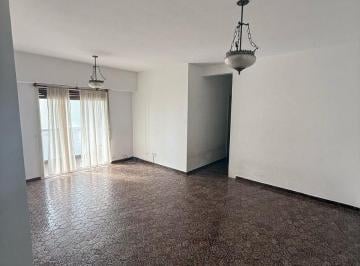 Departamento · 85m² · 4 Ambientes · Departamento de Dos Ambientes en Alquiler en Avellaneda