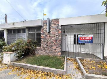 Casa de 5 ambientes, Guaymallén · Dorrego Casa en Venta a m de Costanera - Jumbo - Easy