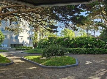 Departamento · 155m² · 4 Dormitorios · 1 Cochera · Roosevelt Center Torre – Mansa – Punta del Este - Uruguay