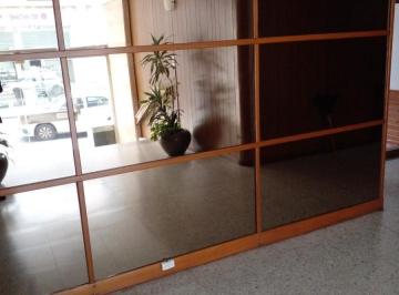 Departamento · 67m² · 3 Ambientes · Venta - Sarmiento / Urquiza - 2 Dorm