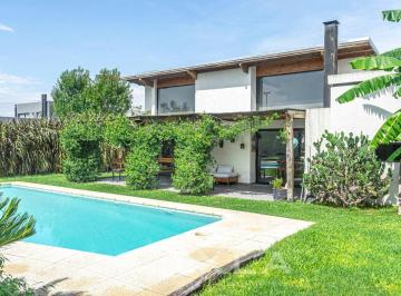 Casa · 170m² · 4 Ambientes · Casa Chalet en Venta en Talar del Lago 2, General Pacheco, Tigre