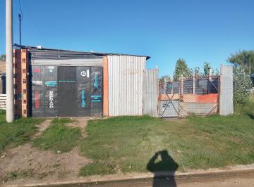 Casa de 3 ambientes, Tres Arroyos · Casa de Dos Dorm. con Galpón Apto Taller