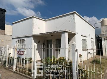 Casa · 300m² · 3 Ambientes · Casa en Alquiler Escobar