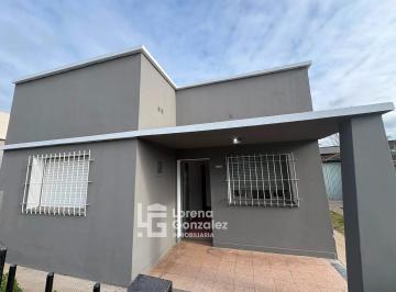 Casa · 200m² · 3 Ambientes · Casa en Alquiler Escobar, Dos Dorm. con Garage
