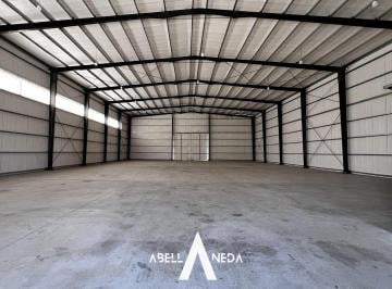 Bodega-Galpón · 1600m² · 4 Ambientes · 4 Cocheras · Galpon en Polo 52