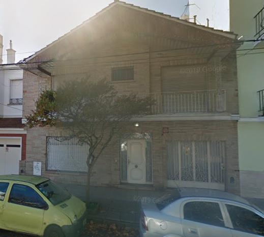 Chalet 5 amb, 270m² con garage y quincho — R4