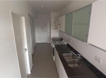 Departamento · 65m² · 4 Ambientes · Lumino Depto 2dor - Milénica IV