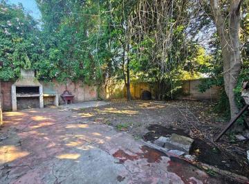 Casa · 70m² · 3 Ambientes · 1 Cochera · Venta Casa 3 Ambientes a Reciclar en Villa España