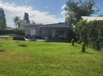 Casa · 90m² · 4 Ambientes · 1 Cochera · Casa en Venta de Dos Dorm. en Vista Alegre Sur