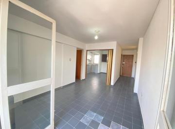Departamento · 90m² · 4 Ambientes · Departamento en Alquiler de 3 Dorm. Frente a La Cañada