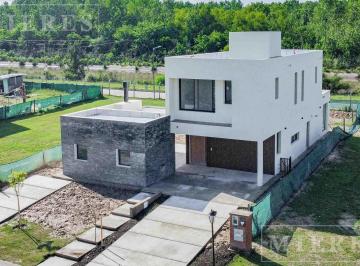 Casa · 193m² · 5 Ambientes · 2 Cocheras · Casa en Venta a Estrenar en El Barrio Santa Ana - Villanueva